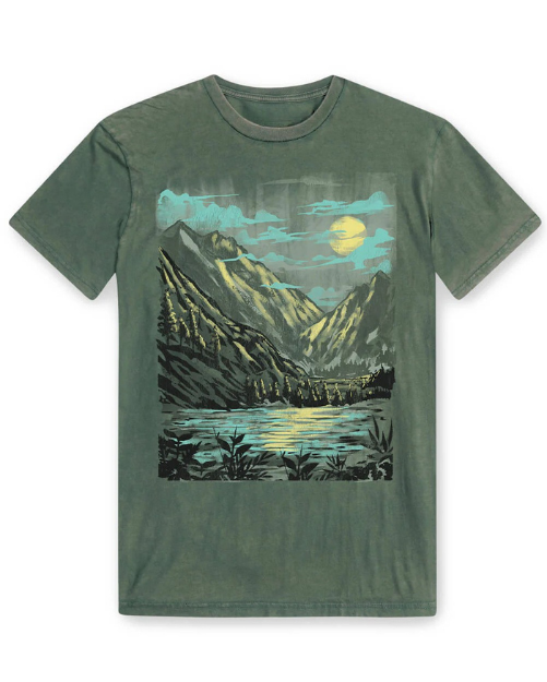 Camiseta luna en la montaña